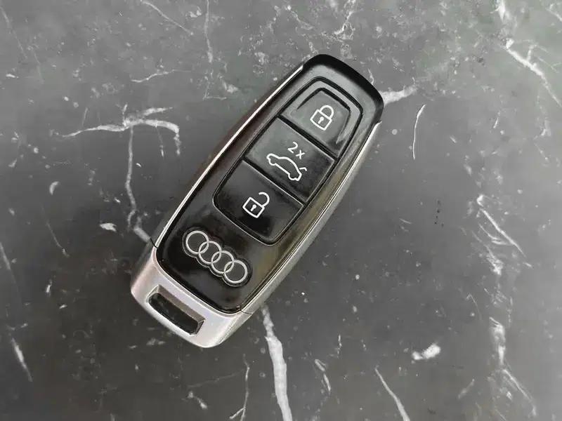 Audi A8 2019 Facelift Plus A8L 50 TFSI quattro Comfort — миниатюра 11