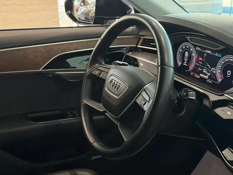 Audi A8 2018 A8L 55 TFSI quattro Premium Edition — миниатюра 20
