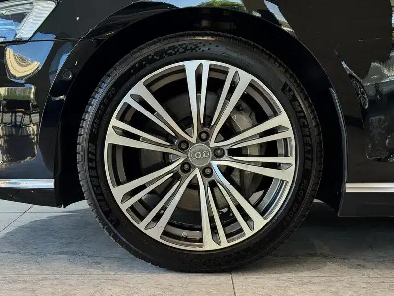 Audi A8 2018 A8L 55 TFSI quattro Premium Edition — миниатюра 10