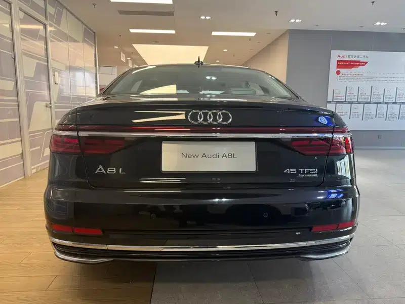 2025 Audi A8 A8L 45 TFSI quattro Luxury — миниатюра 5
