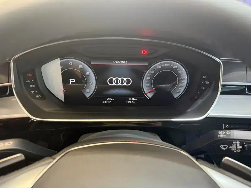 2025 Audi A8 A8L 45 TFSI quattro Luxury — миниатюра 8