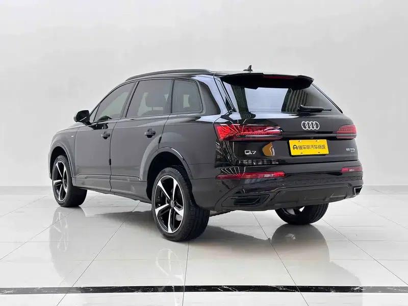 Audi Q7 2023 55 TFSI quattro S line Sport — миниатюра 5