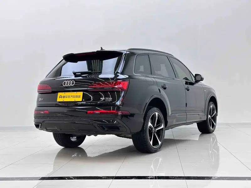 Audi Q7 2023 55 TFSI quattro S line Sport — миниатюра 7