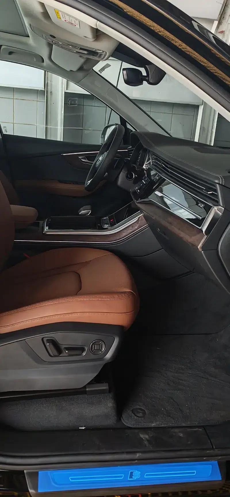 Audi Q7 2025 55 TFSI quattro S line Sport — миниатюра 6