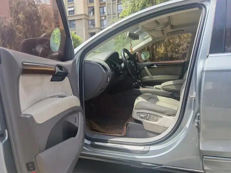 Audi Q7 2010 3.6 FSI quattro Base Model — миниатюра 10