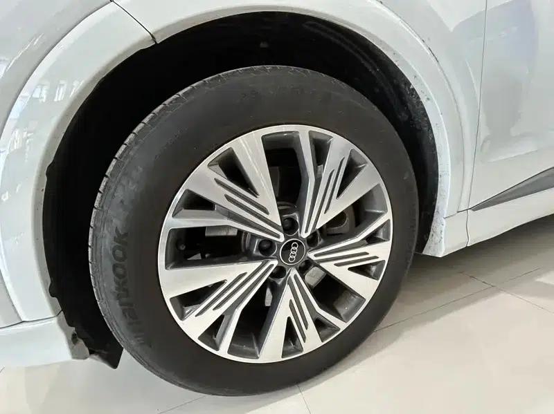 Audi Q4 e-tron 2024 Model 40 e-tron Adventure Edition — миниатюра 8