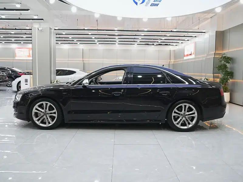 2013 Audi S8 4.0TFSI quattro — миниатюра 3