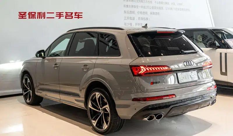 Audi SQ7 2024 4.0 TFSI Dark Knight Edition — миниатюра 3