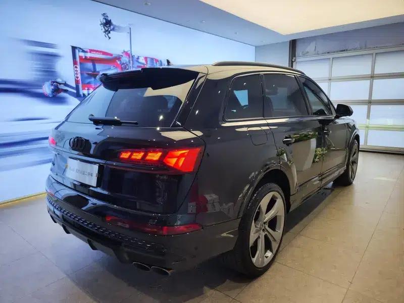 Audi SQ7 2024 4.0 TFSI — миниатюра 4