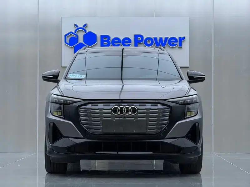 Audi Q5 e-tron 2022 Model 40 e-tron Starry Sky Edition Mech Suit Sun Chaser Edition — миниатюра 2