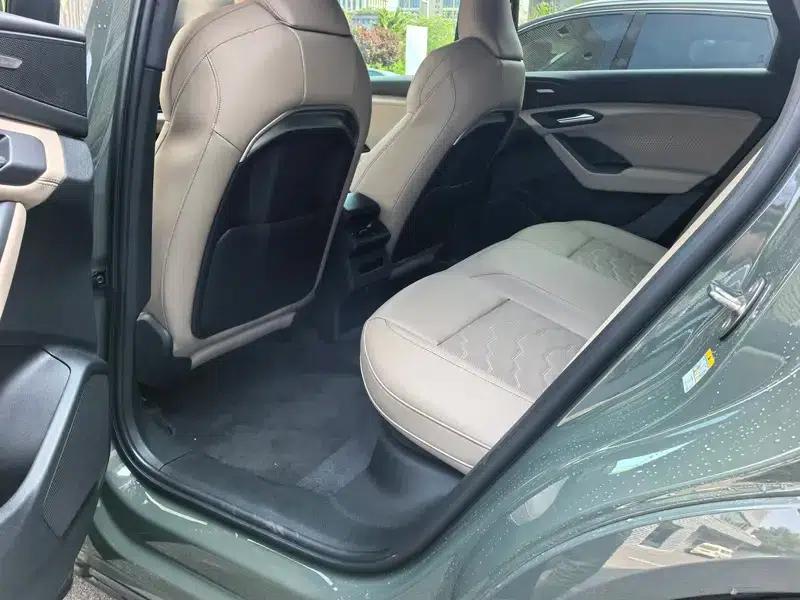 Audi Q6L Sportback e-tron 2026 First Edition — миниатюра 12