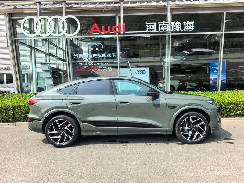 Audi Q6L Sportback e-tron 2026 First Edition — миниатюра 5