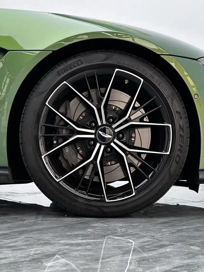 2022 Vantage 4.0T V8 Roadster — миниатюра 8