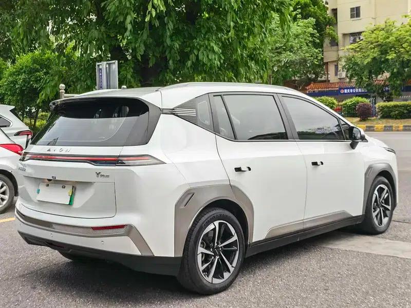 AION Y 2022 PLUS 70 Smart Edition — миниатюра 6
