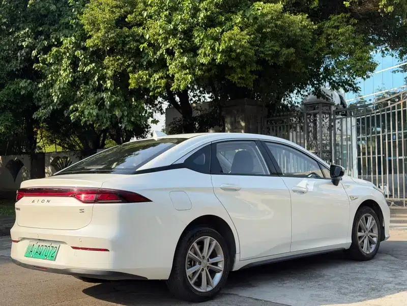 AION S 2023 Model - Charming 580 — миниатюра 4