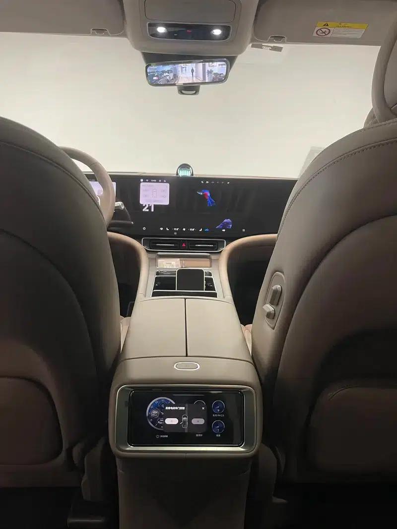 Wenjie M9 2025 Ultra Range Extended 5-Seat Version (192-line LiDAR) — миниатюра 6