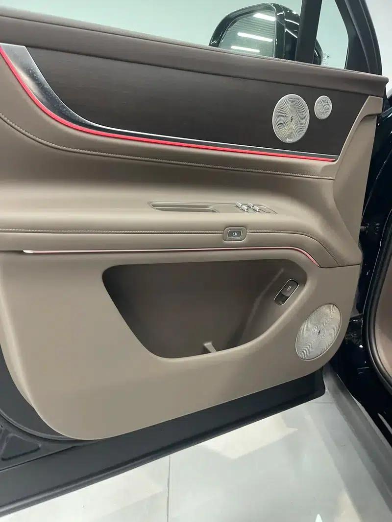 Wenjie M9 2025 Ultra Range Extended 5-Seat Version (192-line LiDAR) — миниатюра 7
