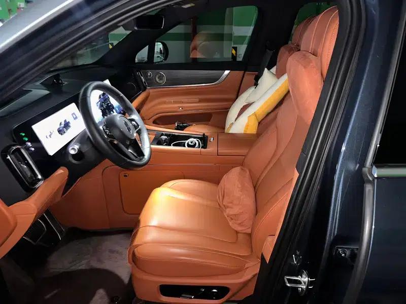 Wenjie M9 2024 Extended Range Max Six-Seater — миниатюра 7