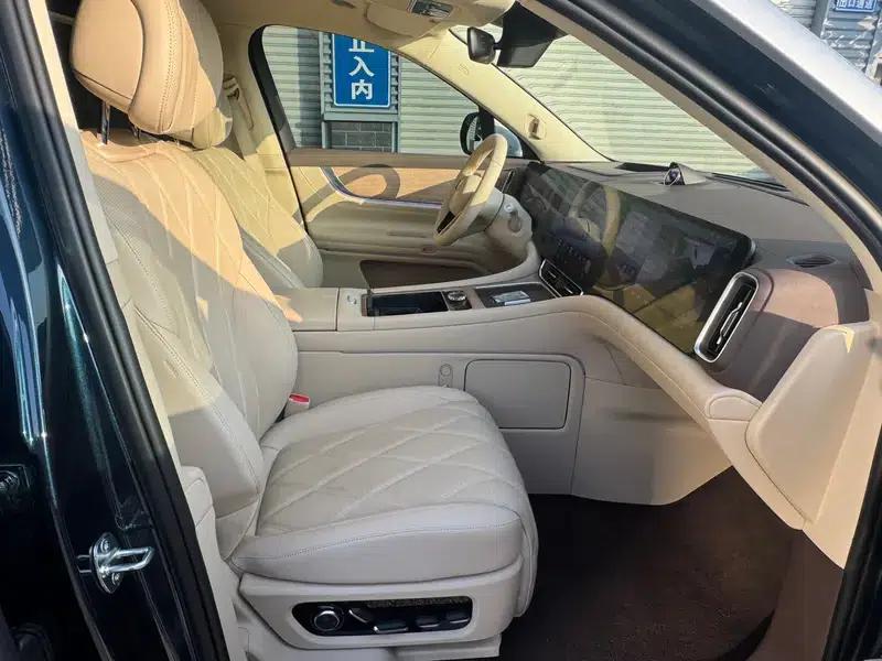 Wenjie M9 2025 Ultra Extended Range Six-Seat Version (192-line LiDAR) — миниатюра 10