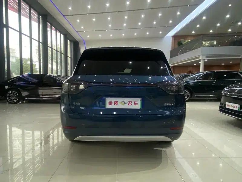 Wenjie M9 2024 Ultra Range Extended 6-Seater — миниатюра 6