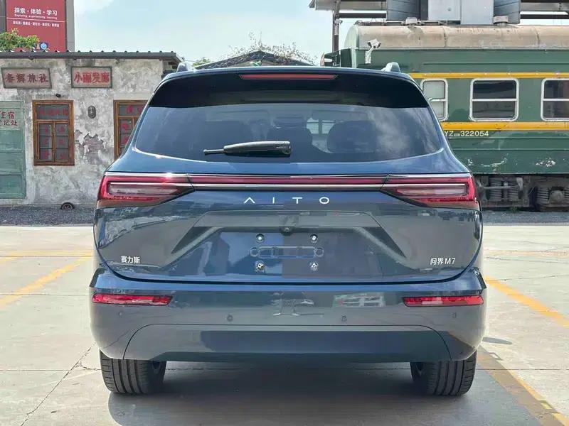 Wenjie M7 2024 Pro 5-Seat Rear-Wheel Drive Intelligent Driving Edition — миниатюра 12