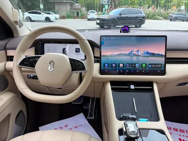 Wenjie M7 2024 Pro 5-Seat Rear-Wheel Drive Intelligent Driving Edition — миниатюра 26