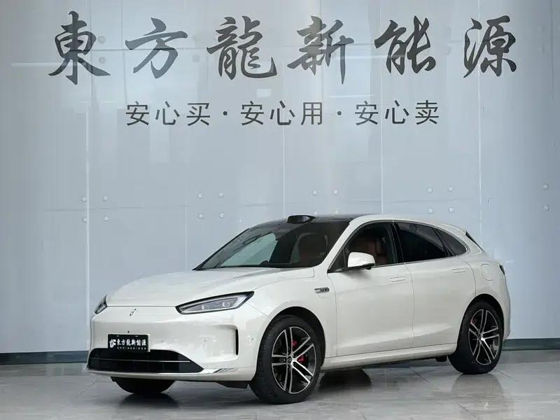 Wenjie M5 2025 Extended Range Ultra 4WD Version — миниатюра 1