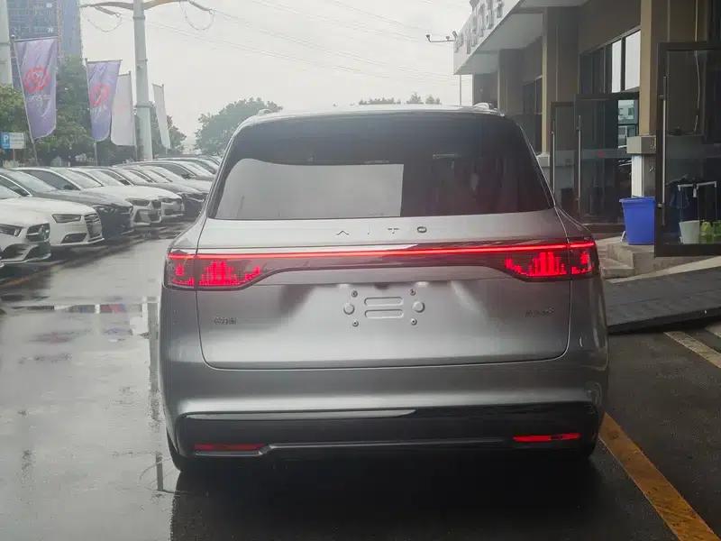 Wenjie M8 2025 Extended Range Ultra 6-Seat 4WD (192-line LiDAR) — миниатюра 5