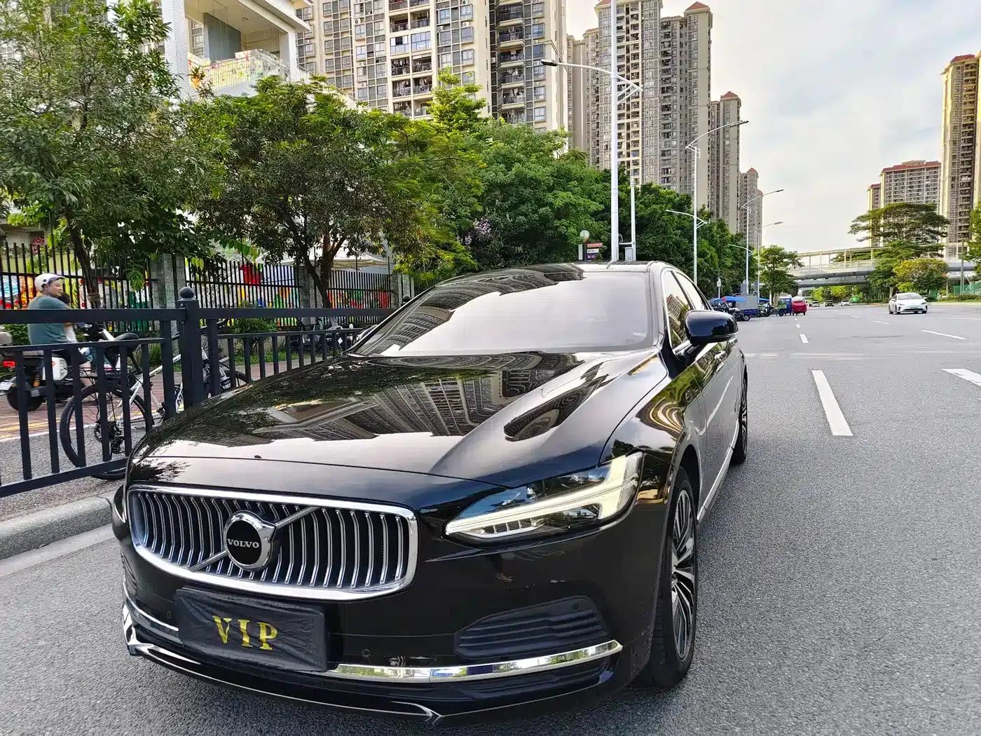 2023 Volvo S90 Plug-in Hybrid T8 Plug-in Hybrid AWD Long Range Smart Luxury Edition — миниатюра 1