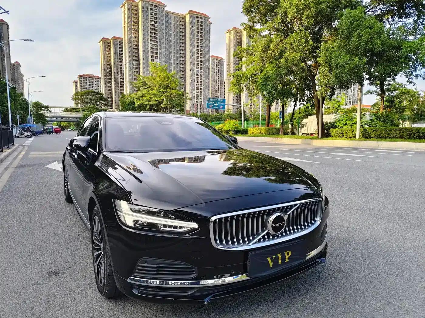 2023 Volvo S90 Plug-in Hybrid T8 Plug-in Hybrid AWD Long Range Smart Luxury Edition — миниатюра 3