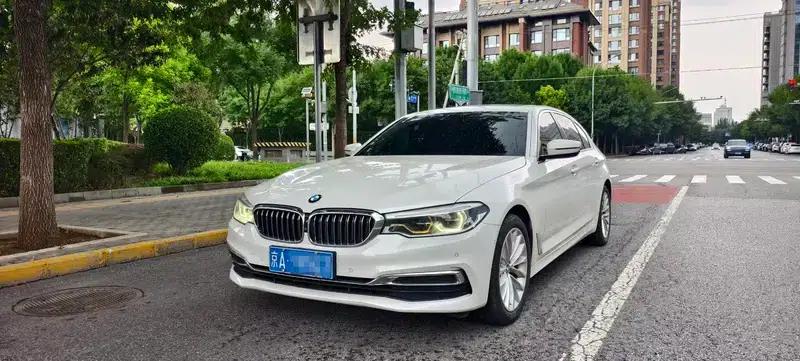 BMW 5 Series 2019 Facelift 530Li Luxury Package — миниатюра 1