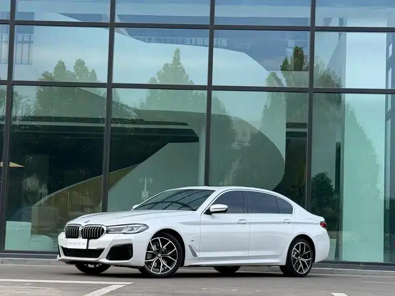 2022 BMW 5 Series Facelift 525Li M Sport Package — миниатюра 1