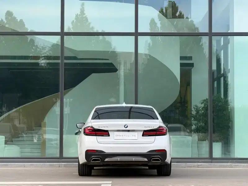 2022 BMW 5 Series Facelift 525Li M Sport Package — миниатюра 3