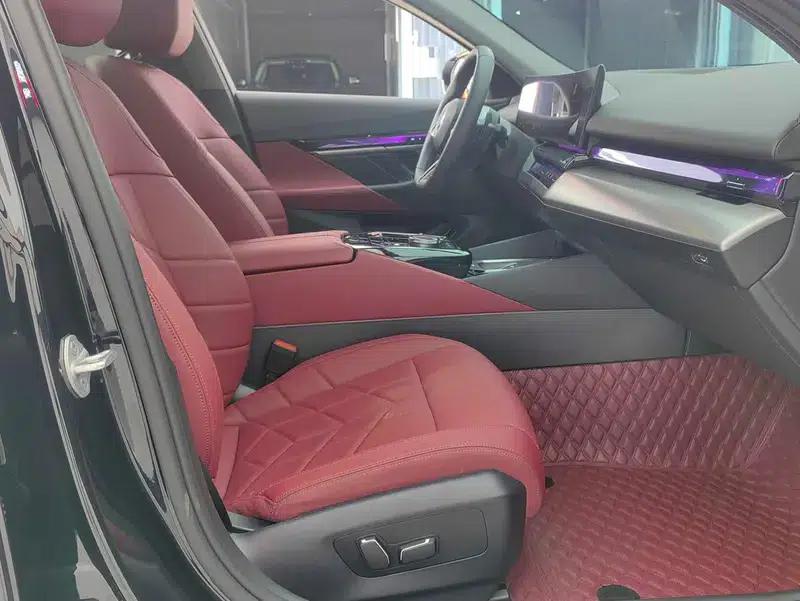 2024 BMW 5 Series 525Li M Sport Package — миниатюра 14