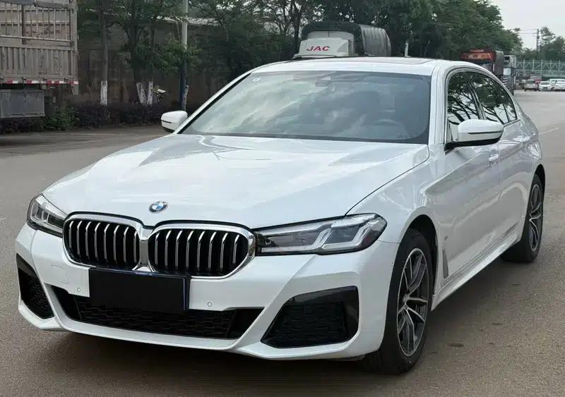BMW 5 Series 2022 Facelift 525Li M Sport Package — миниатюра 1