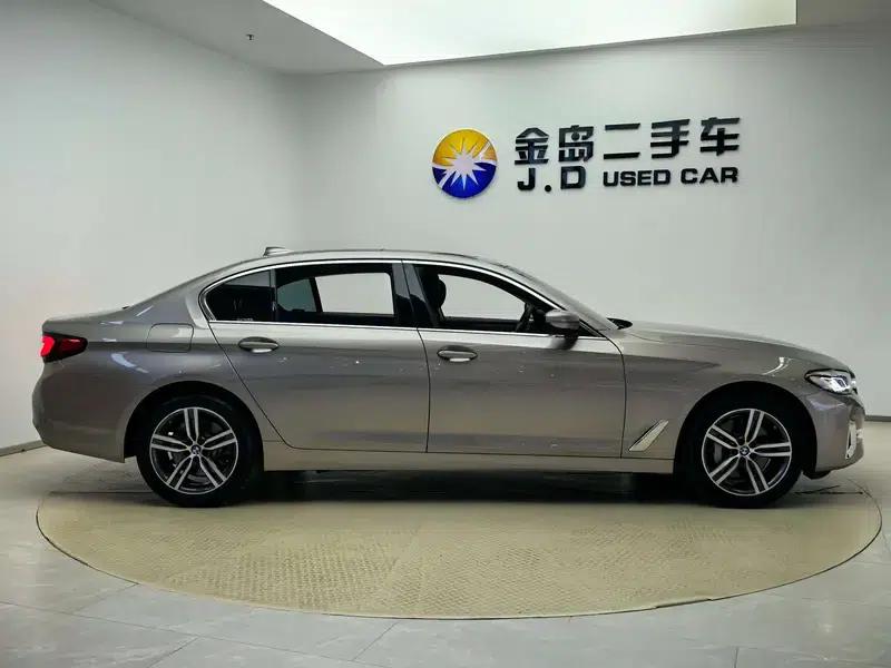 2023 BMW 5 Series 530Li Leading Luxury Package — миниатюра 8