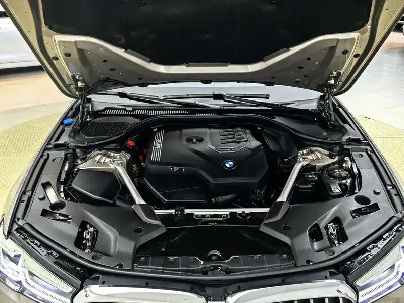 2023 BMW 5 Series 530Li Leading Luxury Package — миниатюра 10