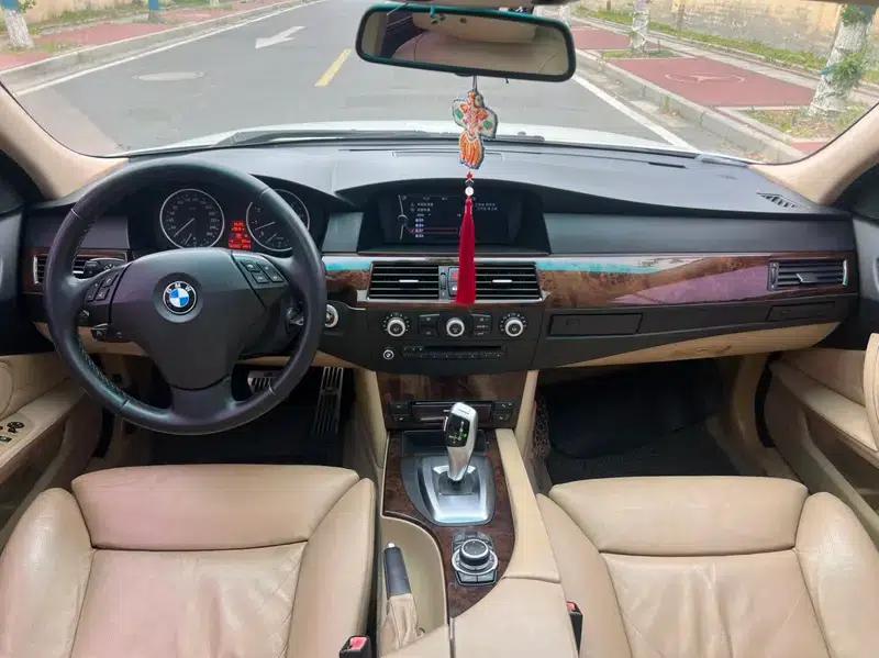 BMW 5 Series 2008 530Li Leading Edition — миниатюра 12