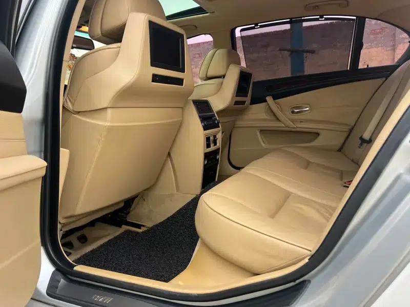 BMW 5 Series 2008 530Li Leading Edition — миниатюра 17