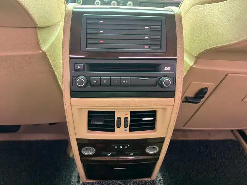 BMW 5 Series 2008 530Li Leading Edition — миниатюра 9