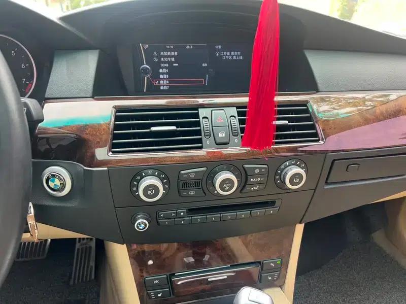 BMW 5 Series 2008 530Li Leading Edition — миниатюра 10