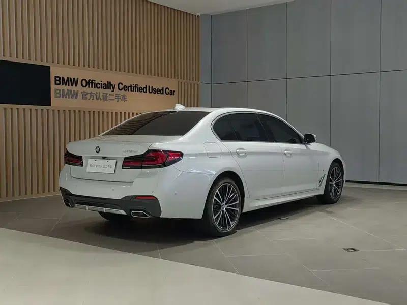 2022 BMW 5 Series 530Li Leading Edition M Sport Package — миниатюра 5