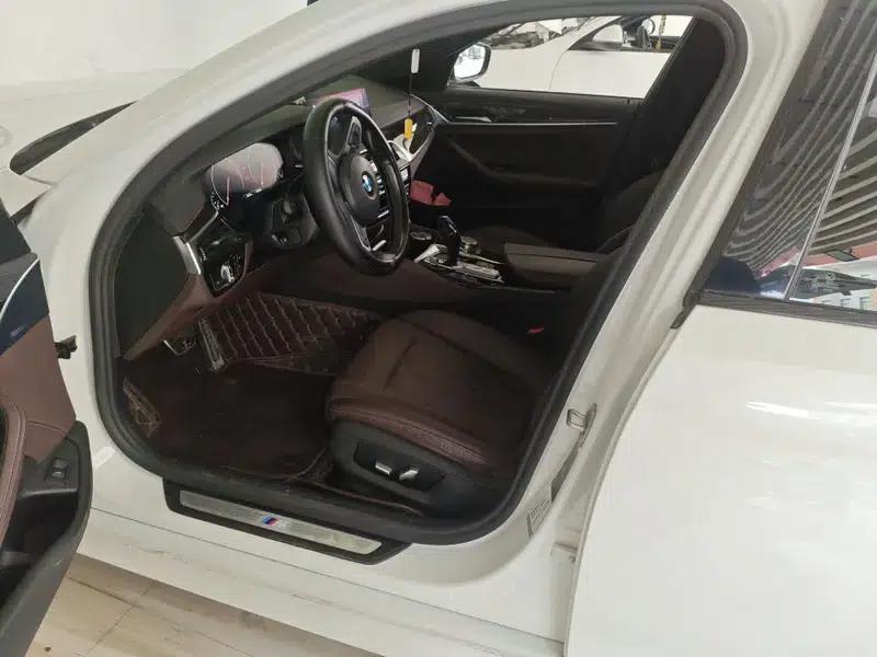 2019 BMW 5 Series Facelift 525Li M Sport Package — миниатюра 7