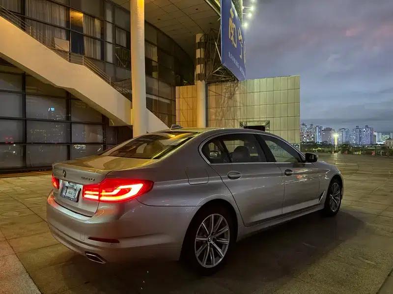 BMW 5 Series 2018 528Li Launch Special Edition — миниатюра 7