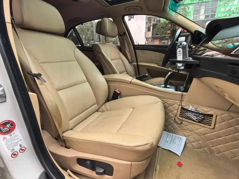BMW 5 Series 2010 523Li Leading Edition — миниатюра 12