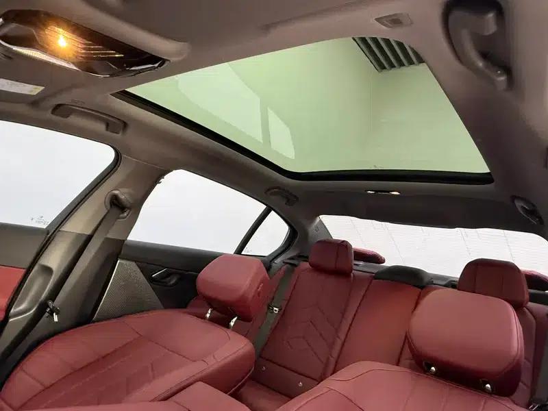 2025 BMW 5 Series Facelift 530Li Leading Edition M Sport Package — миниатюра 19