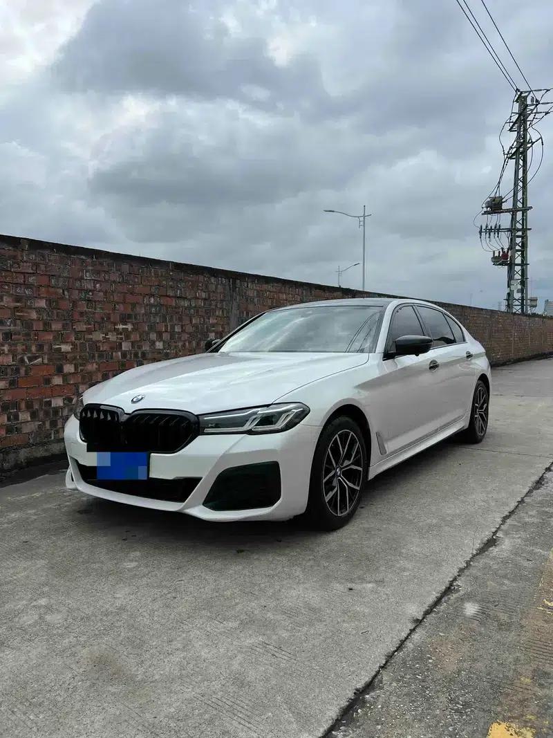 2021 BMW 5 Series 525Li M Sport Package — миниатюра 1