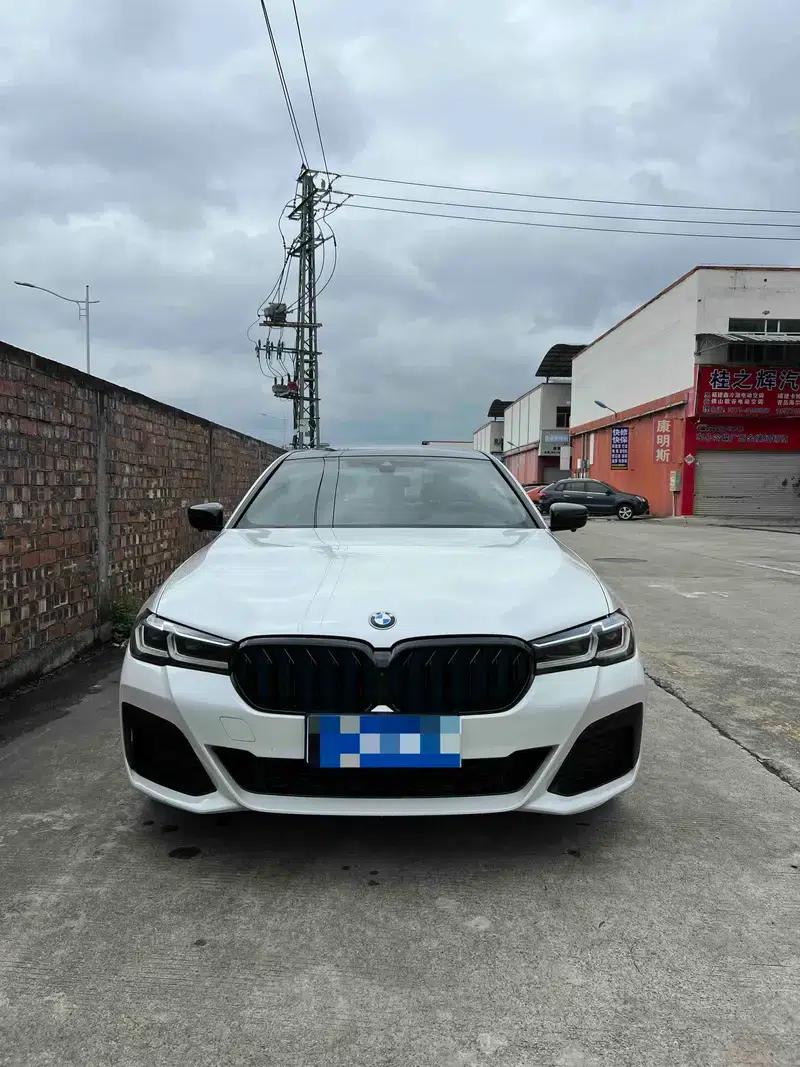 2021 BMW 5 Series 525Li M Sport Package — миниатюра 2