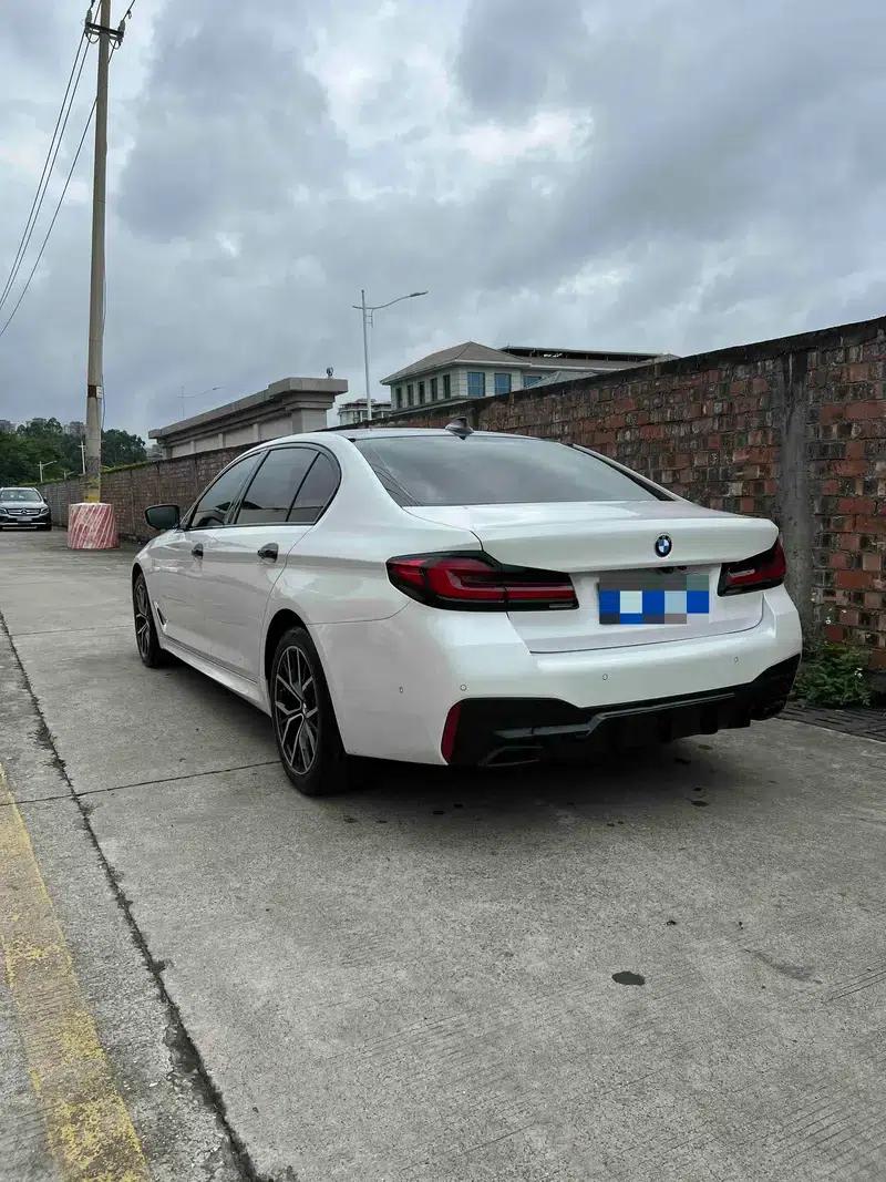 2021 BMW 5 Series 525Li M Sport Package — миниатюра 4
