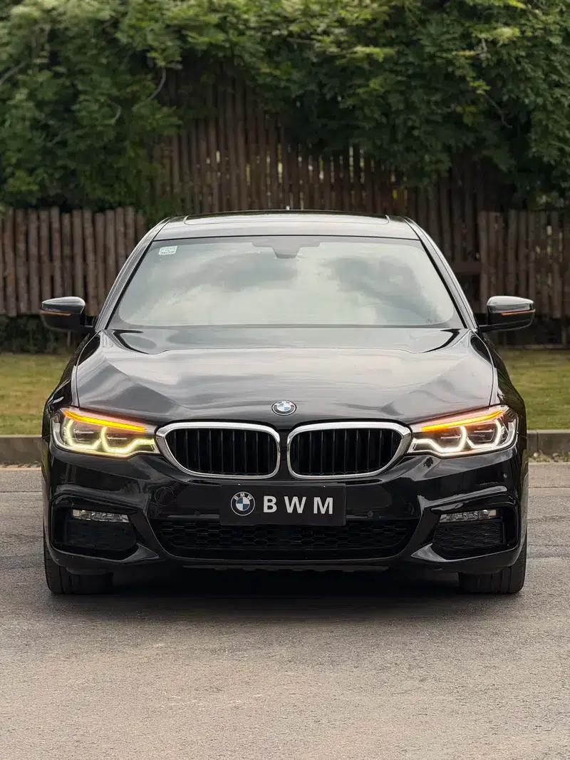 2018 BMW 5 Series 525Li M Sport Package — миниатюра 2